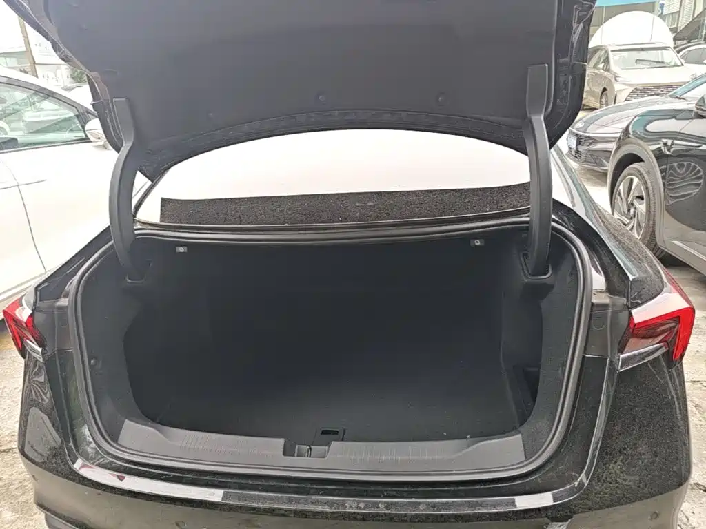 Buick LaCrosse — миниатюра 19