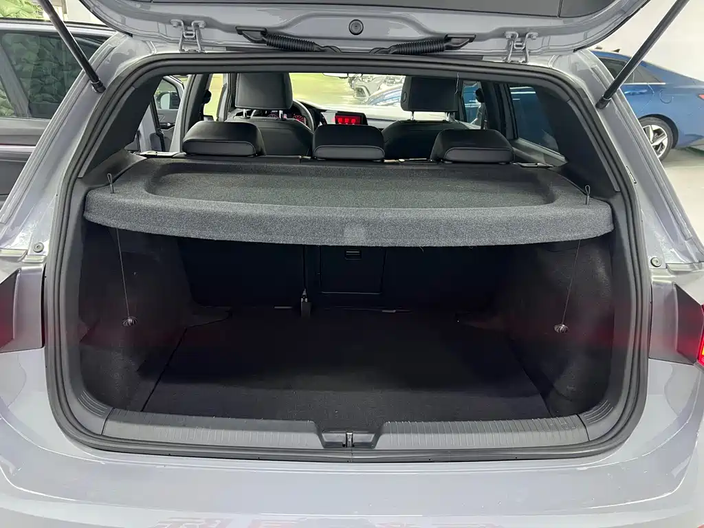 Volkswagen Golf — миниатюра 19