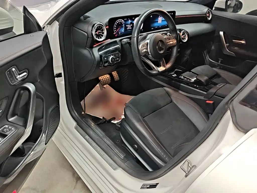 Mercedes-Benz CLA (Import) — миниатюра 16