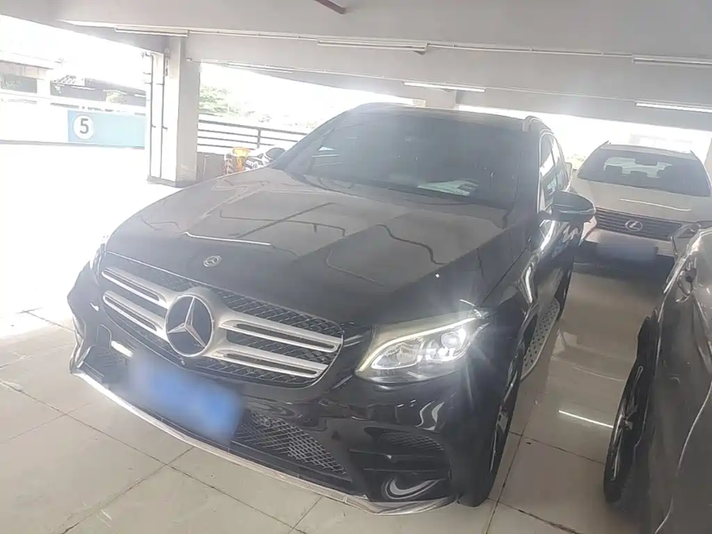 Mercedes-Benz GLC 2018 GLC 260 4MATIC Luxury