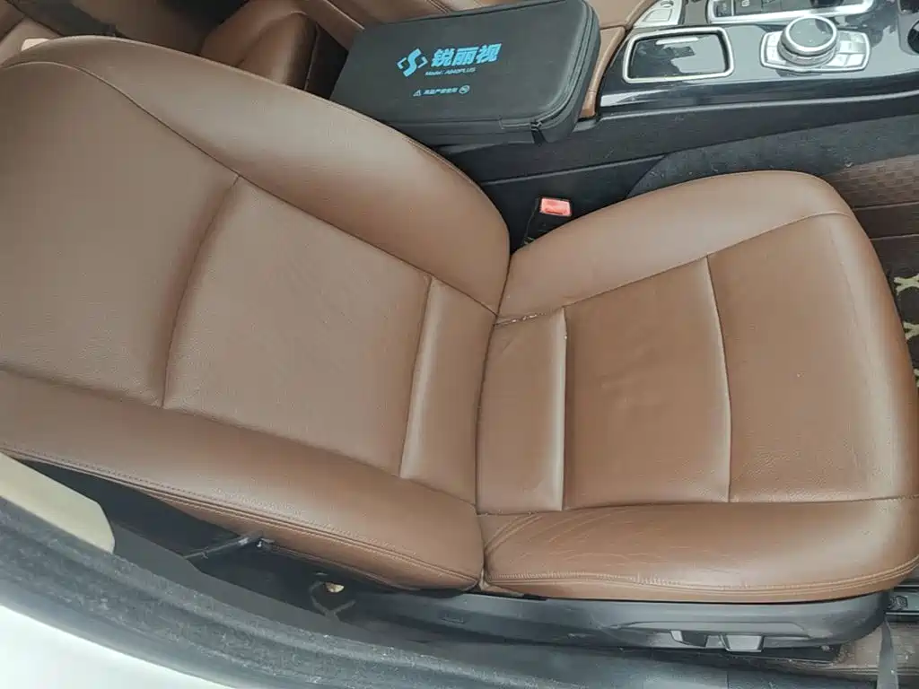 BMW 5 Series — миниатюра 25