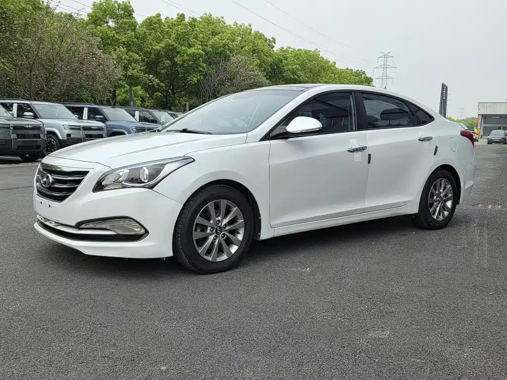 Hyundai Mistra 2015