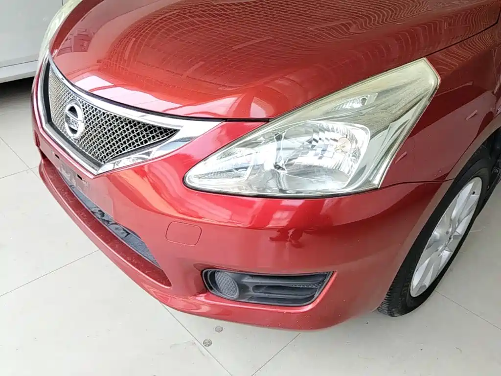Nissan Tiida — миниатюра 24