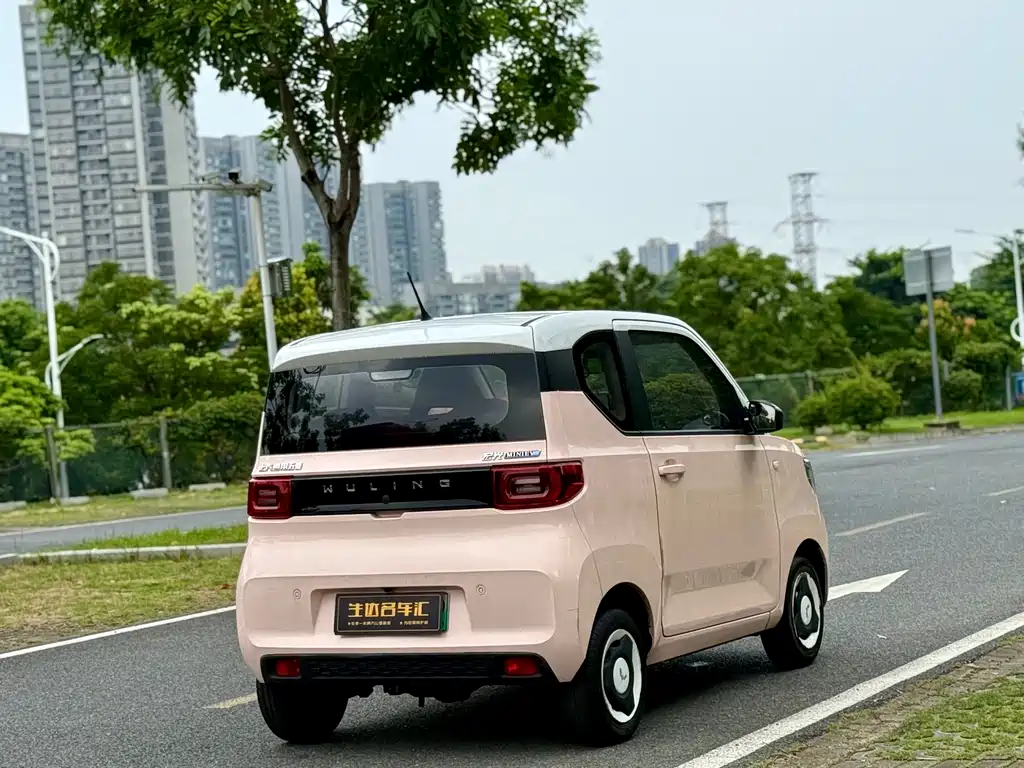 Wuling MINIEV — миниатюра 7