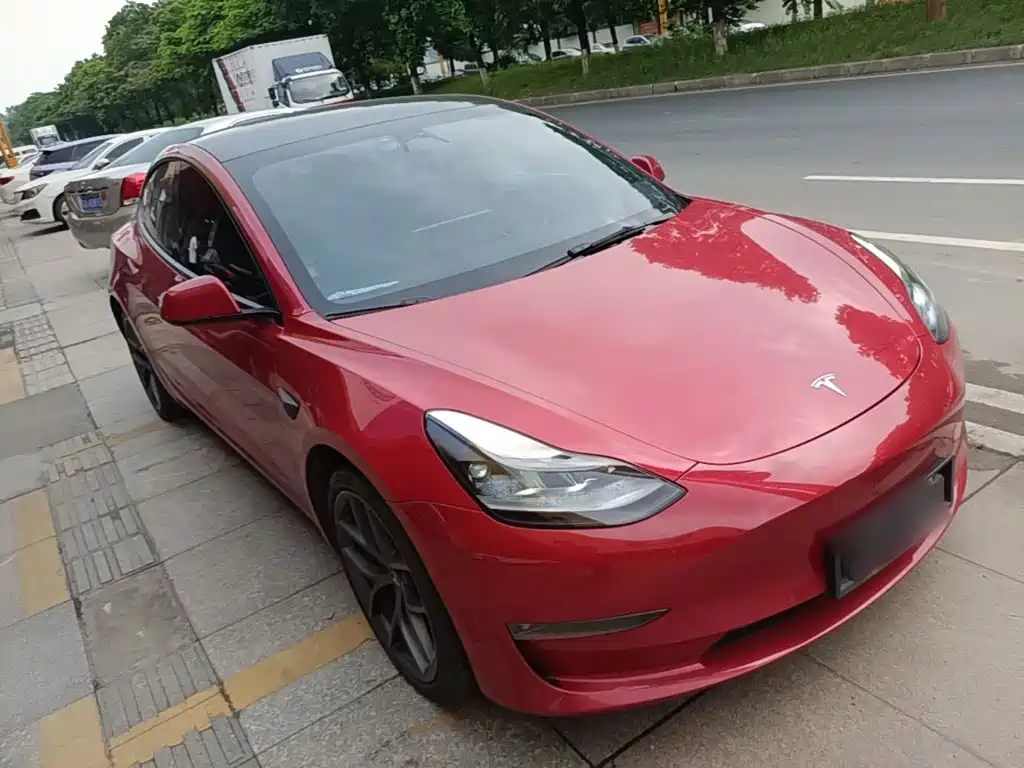 Tesla Model 3 — миниатюра 4