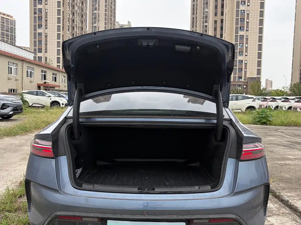 BYD Seal — миниатюра 13
