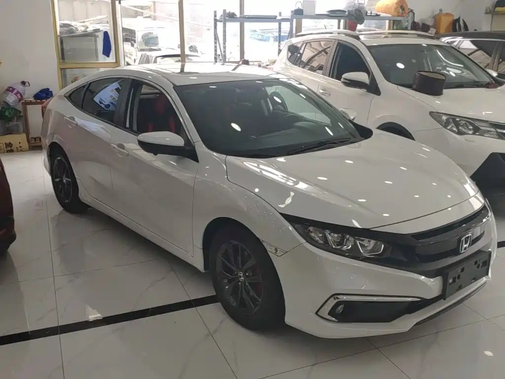 Honda Civic — миниатюра 4