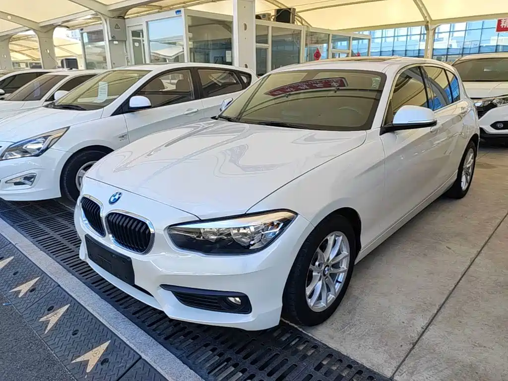 BMW 1 Series (Import) — миниатюра 2