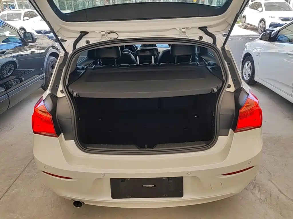 BMW 1 Series (Import) — миниатюра 19