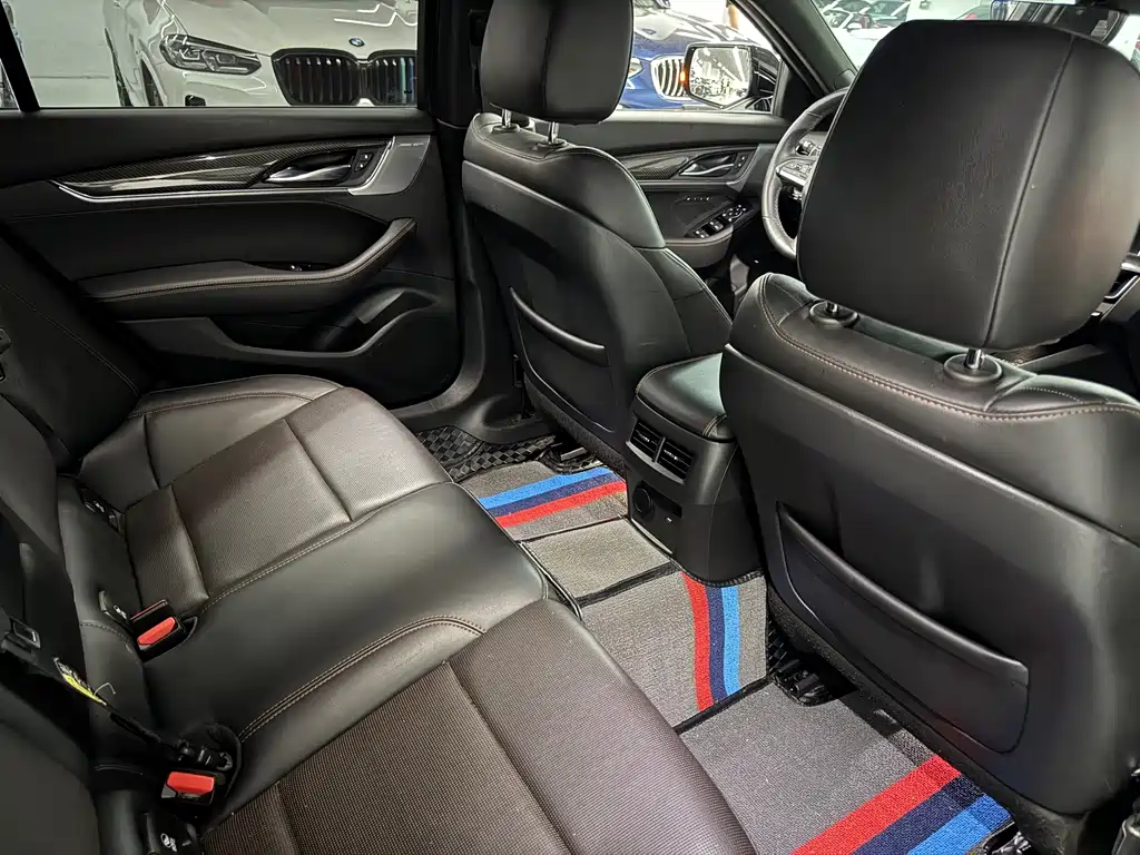 Cadillac CT5 — миниатюра 18