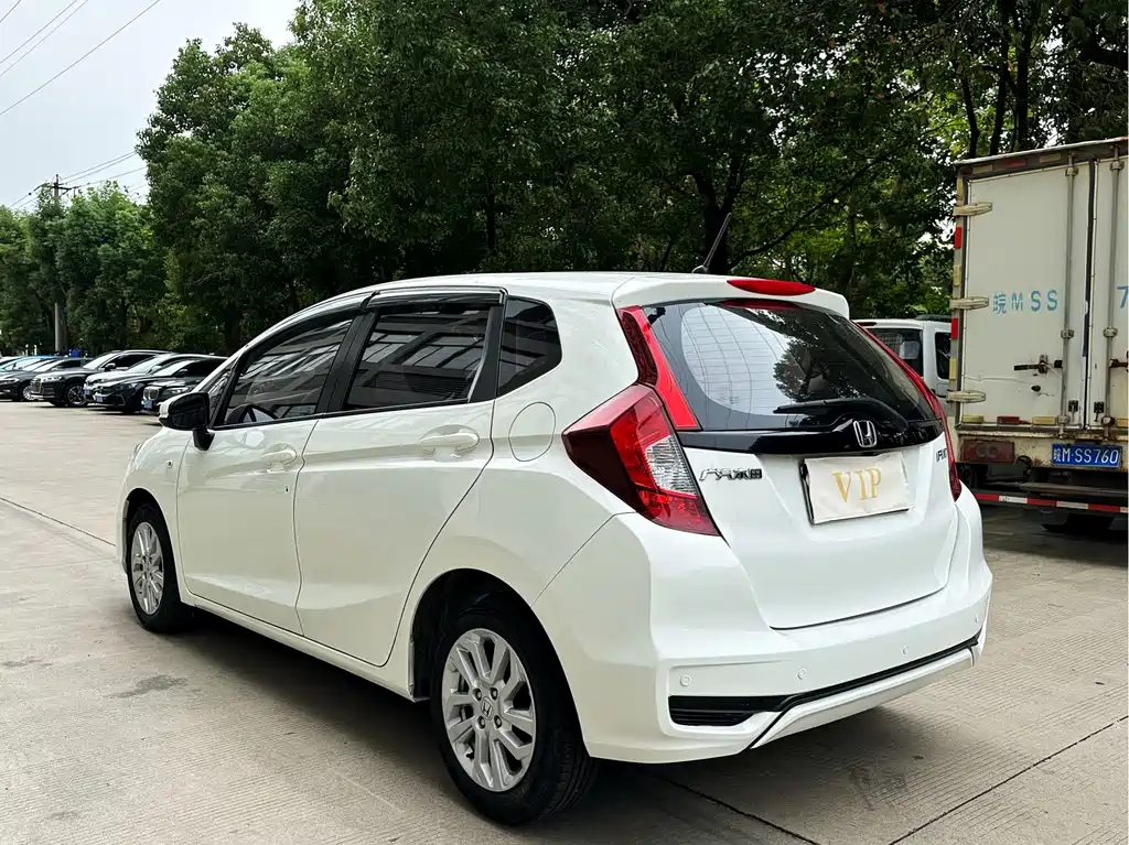 Honda Fit — миниатюра 14