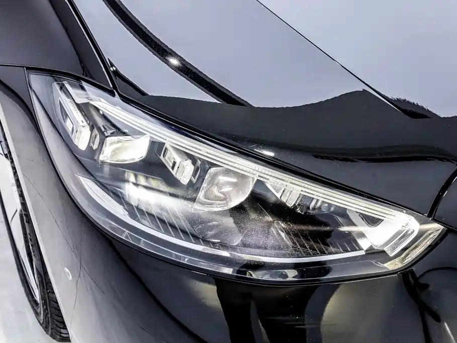 Mercedes-Benz S-Class — миниатюра 34