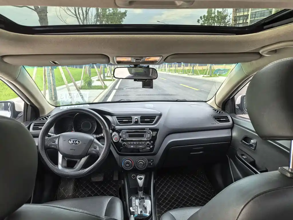 Kia K2 — миниатюра 6