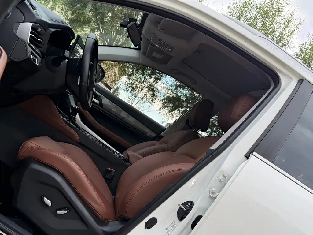 Geely Vision X6 — миниатюра 9