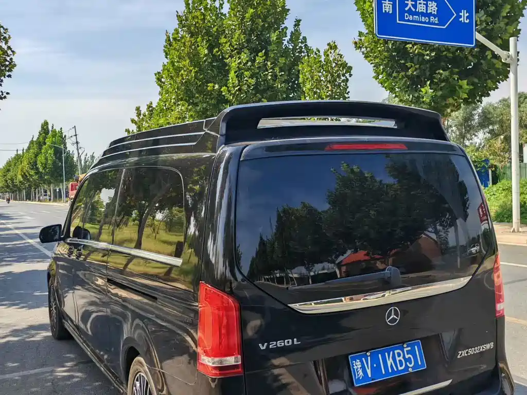 Mercedes-Benz V-Class — миниатюра 7