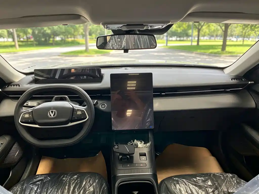 Changan Yida — миниатюра 9