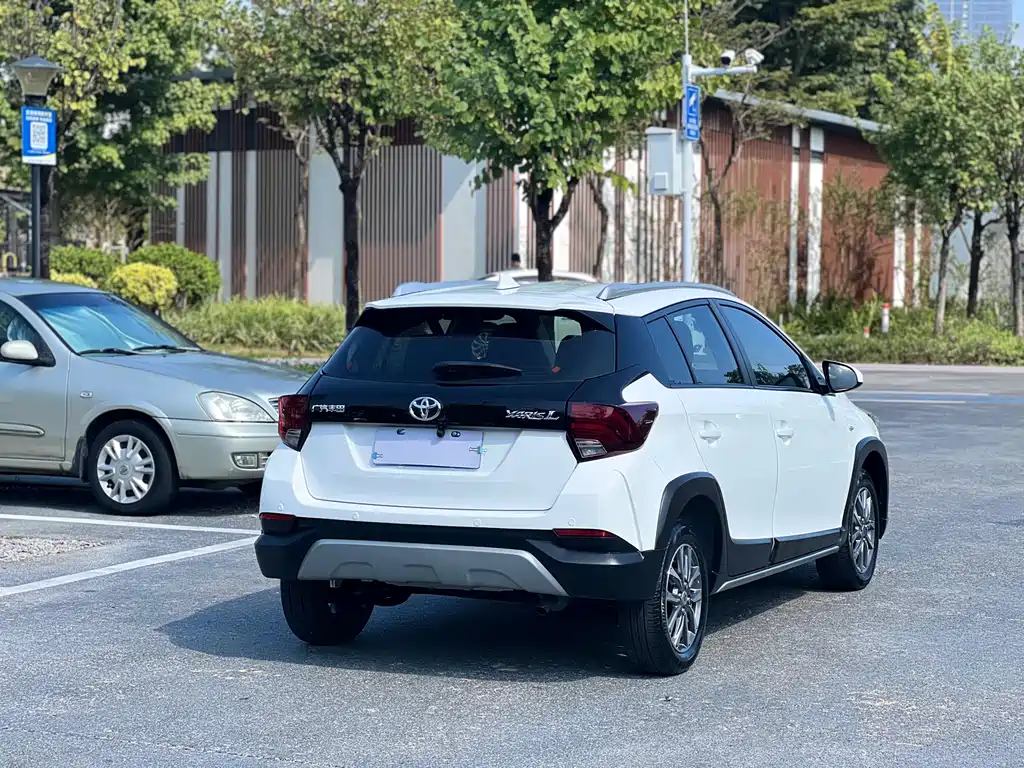 TOYOTA YARIS L ZHIXUAN