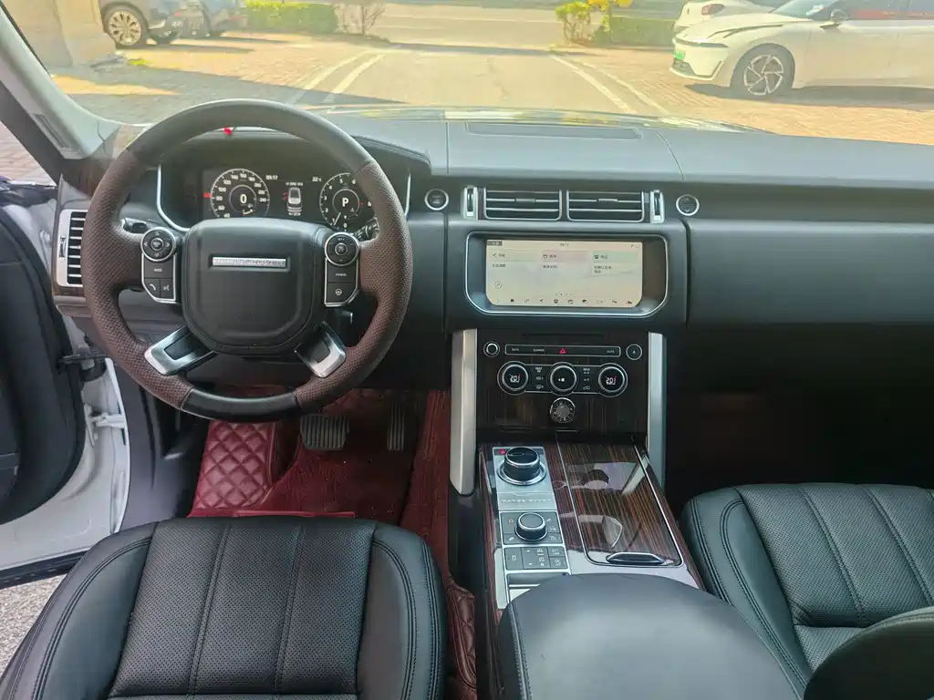 Land Rover Range Rover — миниатюра 12