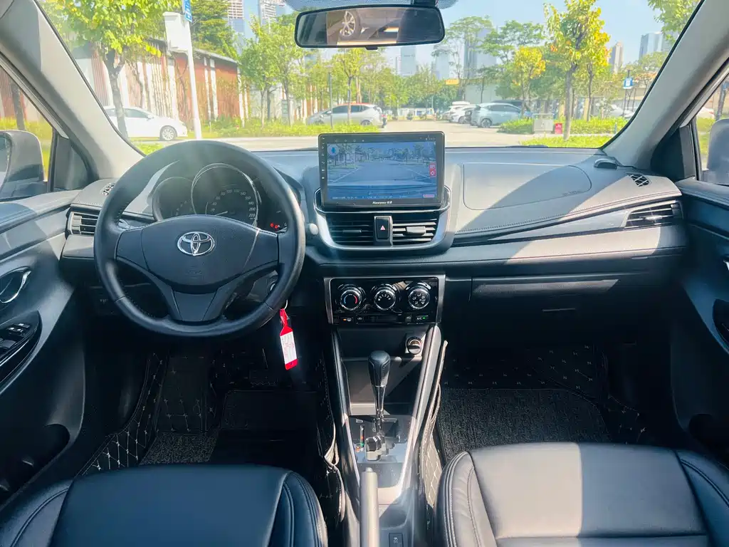 TOYOTA YARIS L ZHIXUAN