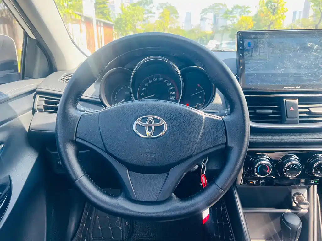 TOYOTA YARIS L ZHIXUAN