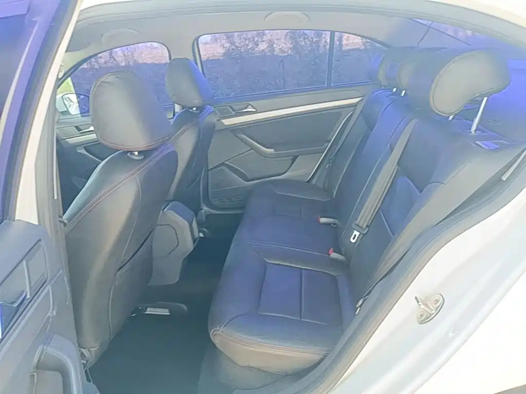 Volkswagen Lavida — миниатюра 17
