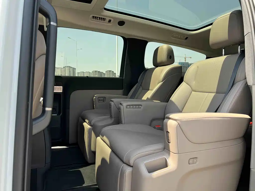 Li Auto Li MEGA — миниатюра 6