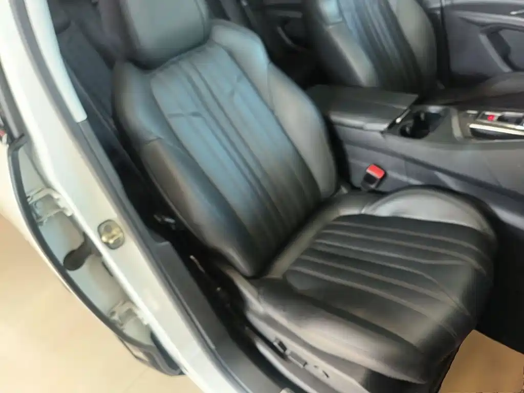 Peugeot 4008 — миниатюра 25