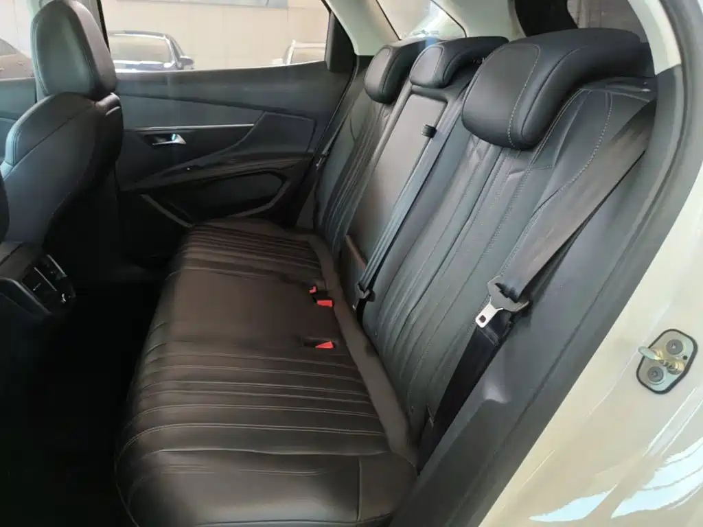 Peugeot 4008 — миниатюра 17