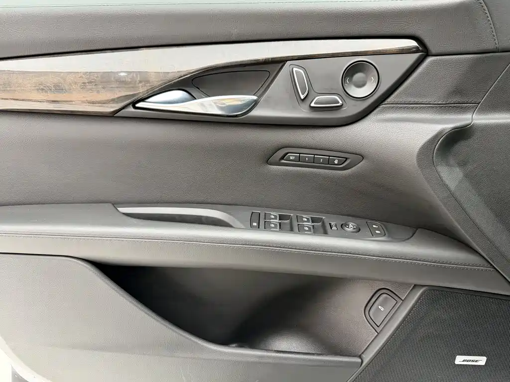Cadillac CT6 — миниатюра 16