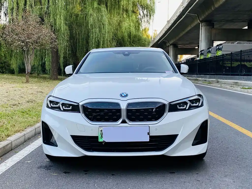 BMW i3 — миниатюра 4