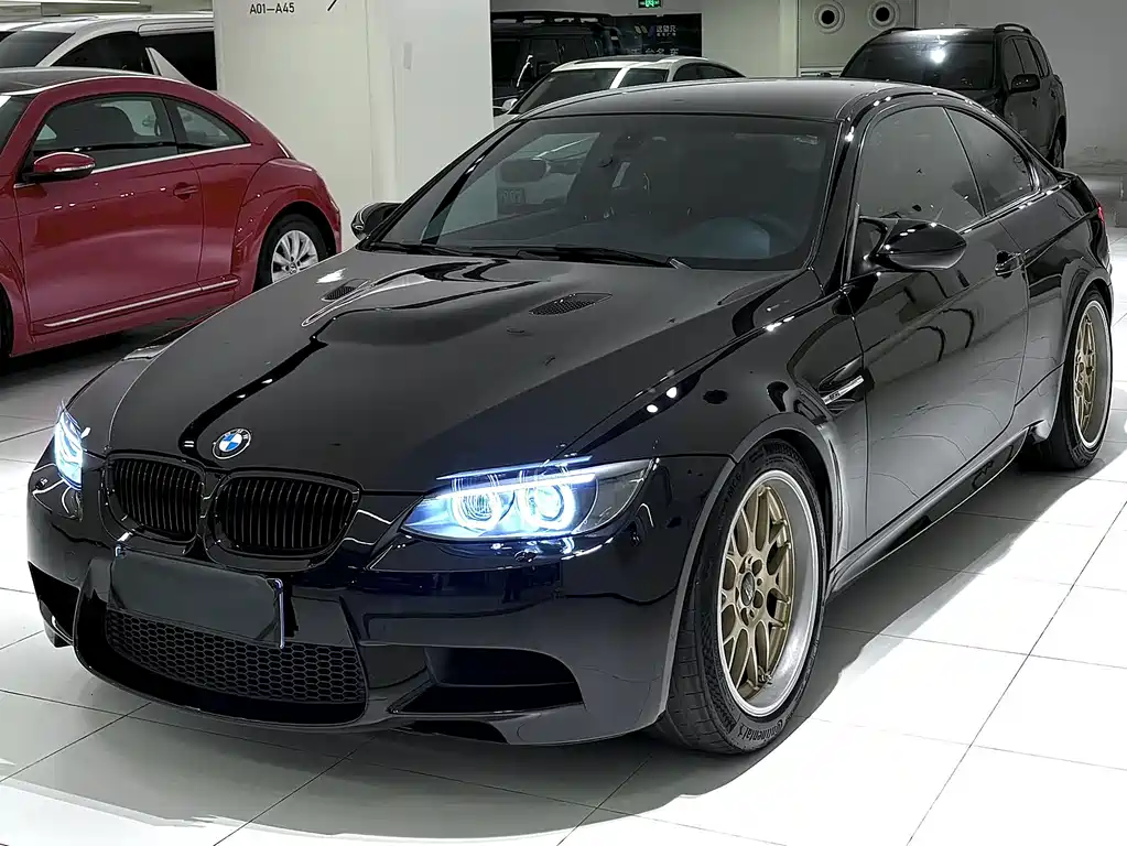 BMW M3 2011