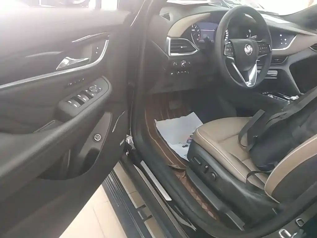 Buick Enclave — миниатюра 16