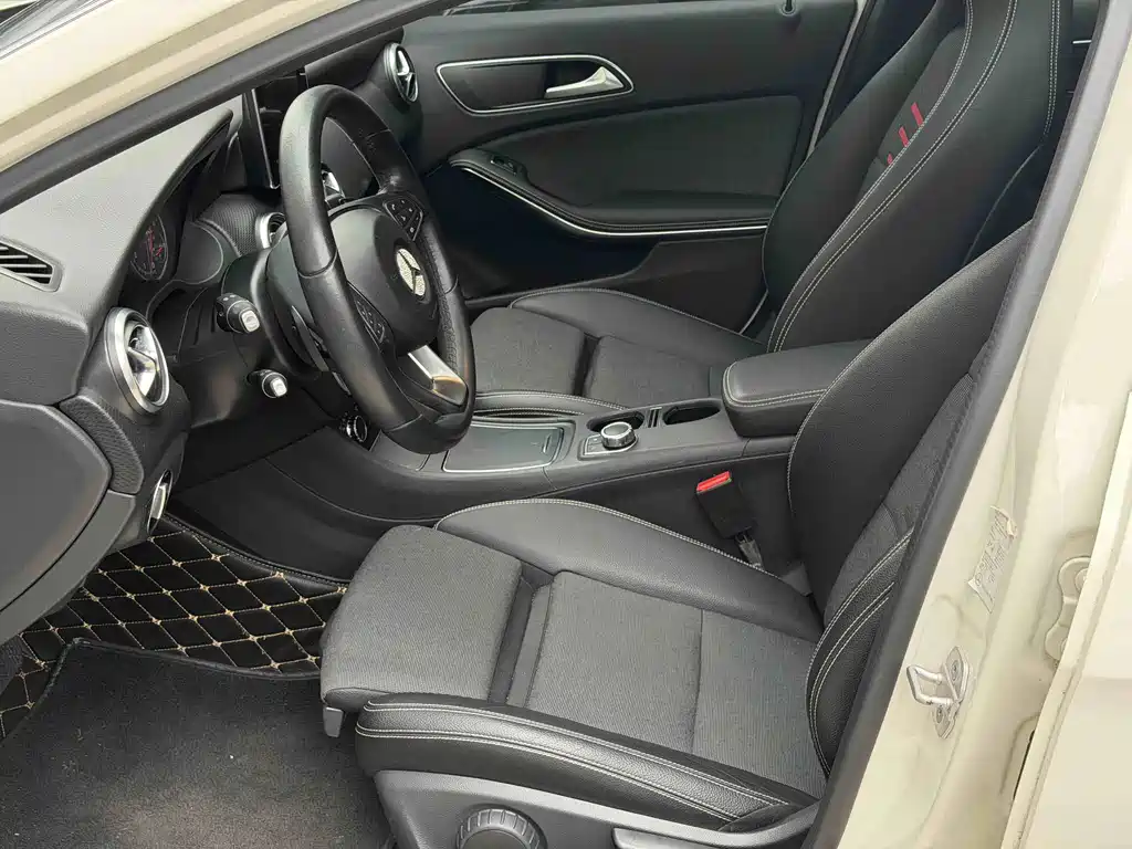 Mercedes-Benz A-Class (Import) — миниатюра 5