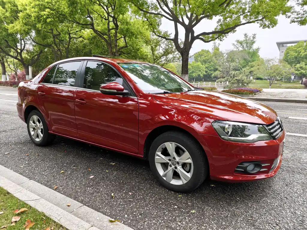 Volkswagen Bora 2014 1.6L AT Comfort
