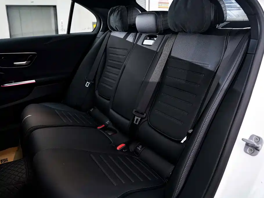 Mercedes-Benz C-Class — миниатюра 20