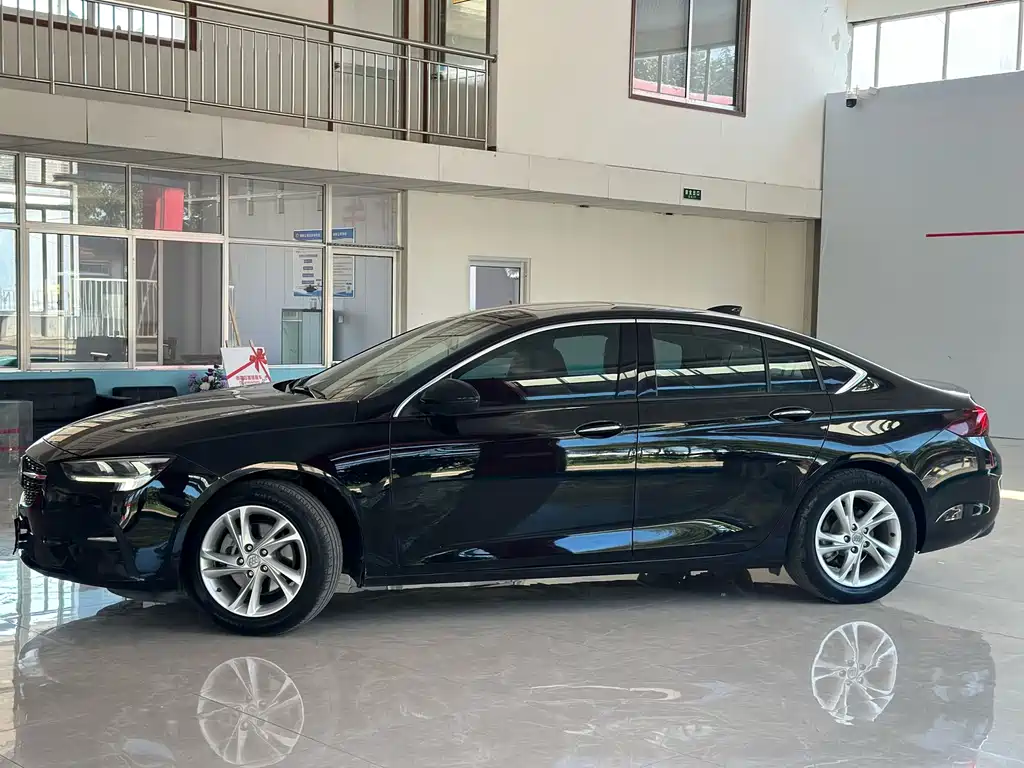 Buick Regal — миниатюра 2