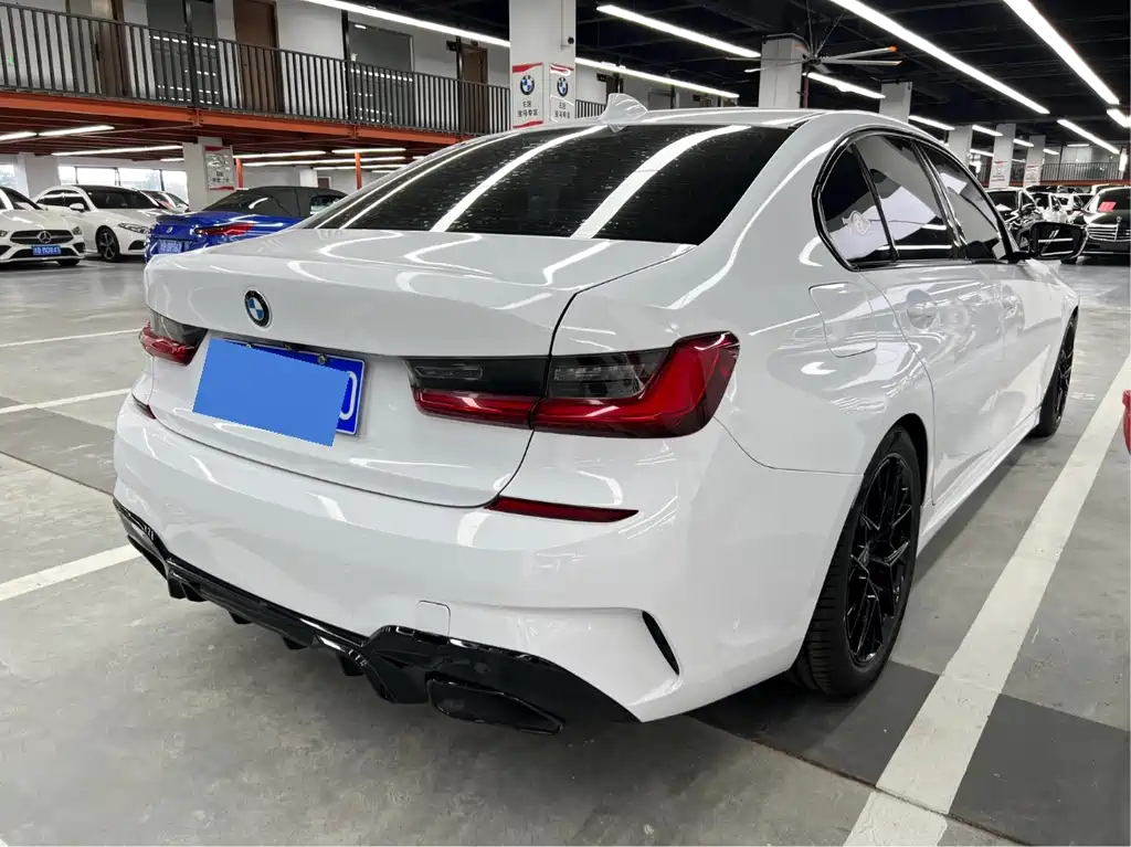 BMW 3 Series — миниатюра 18