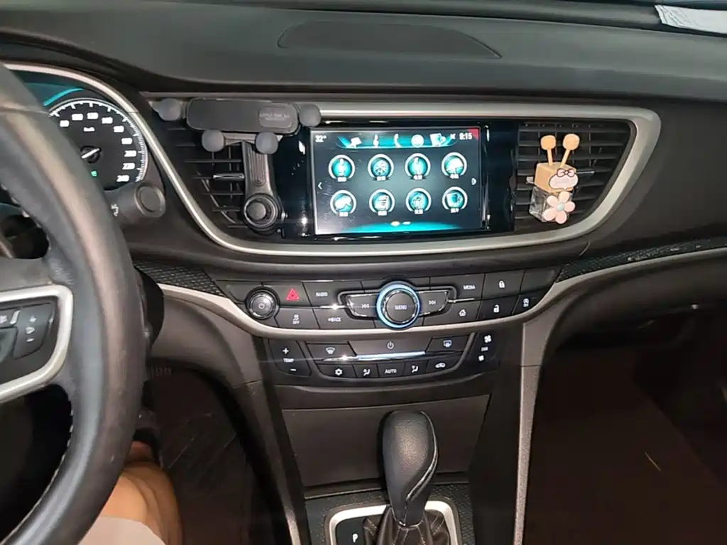 Buick Excelle — миниатюра 13