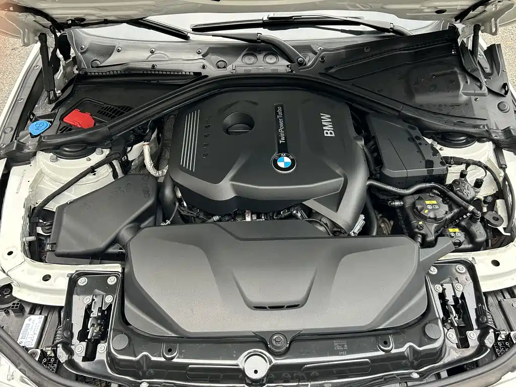 BMW 3 Series — миниатюра 4