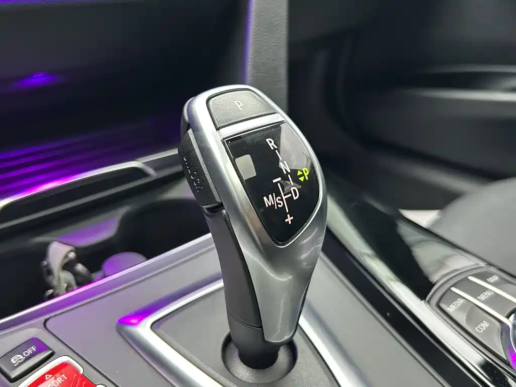 BMW 3 Series — миниатюра 9
