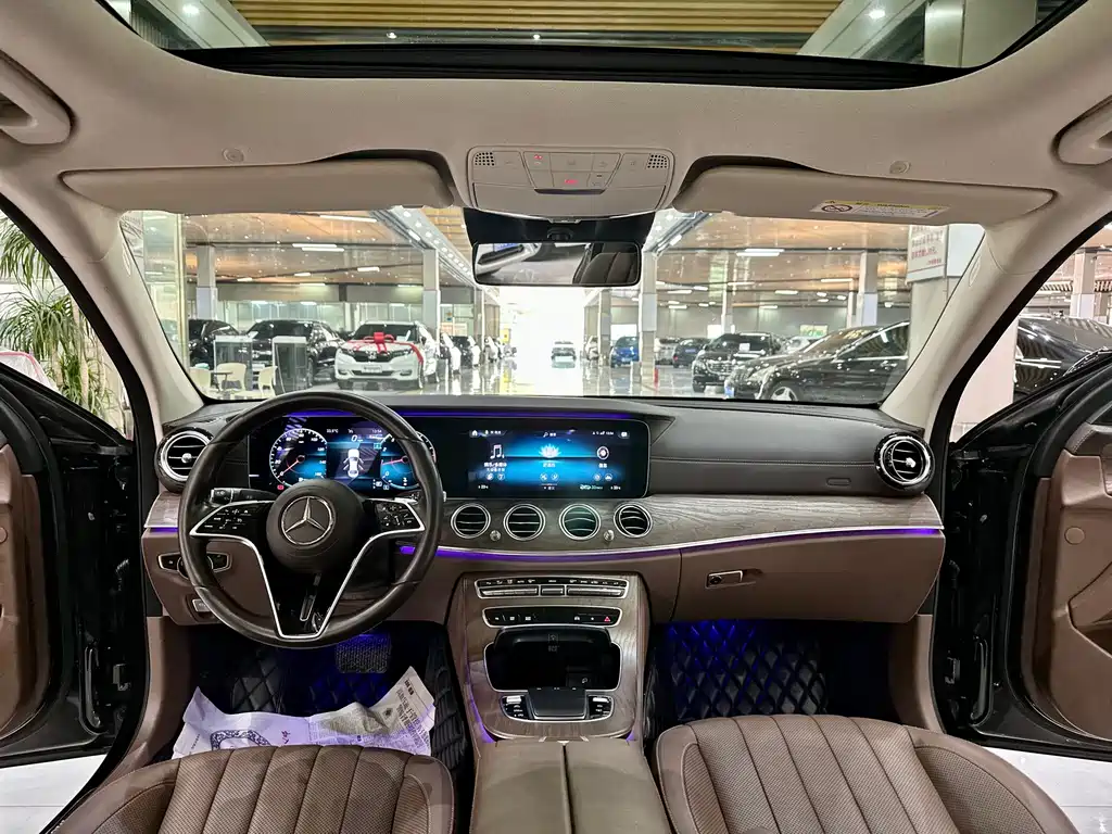 Mercedes-Benz E-Class — миниатюра 9