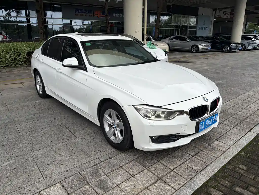 BMW 3 Series — миниатюра 3