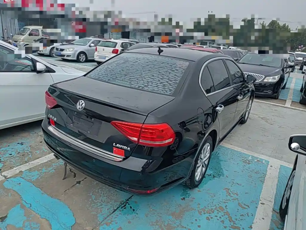 Volkswagen Lavida — миниатюра 7