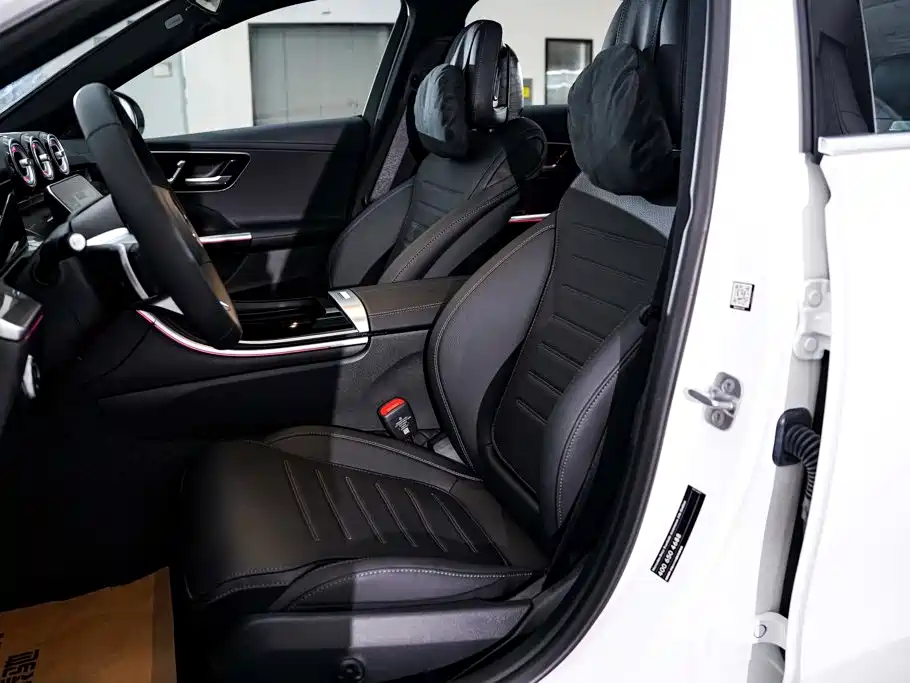 Mercedes-Benz C-Class — миниатюра 18