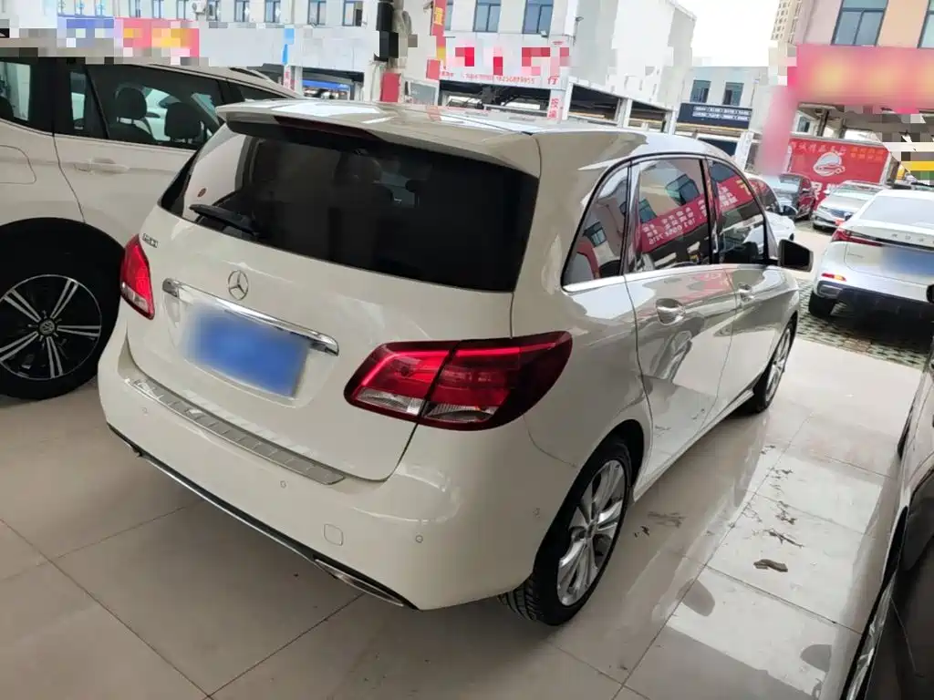 Mercedes-Benz B-Class — миниатюра 7