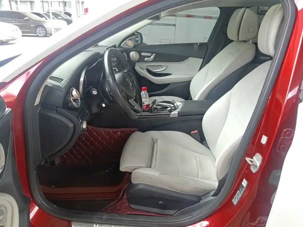 Mercedes-Benz C-Class — миниатюра 15