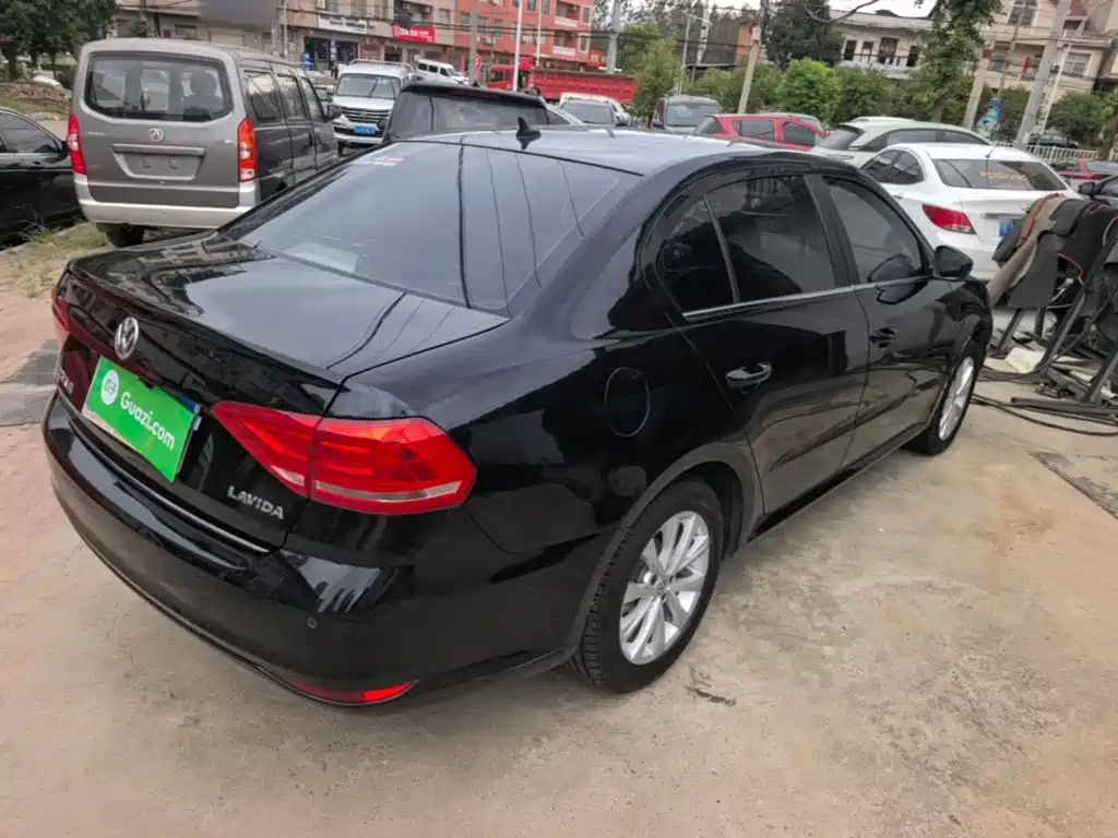 Volkswagen Lavida — миниатюра 7