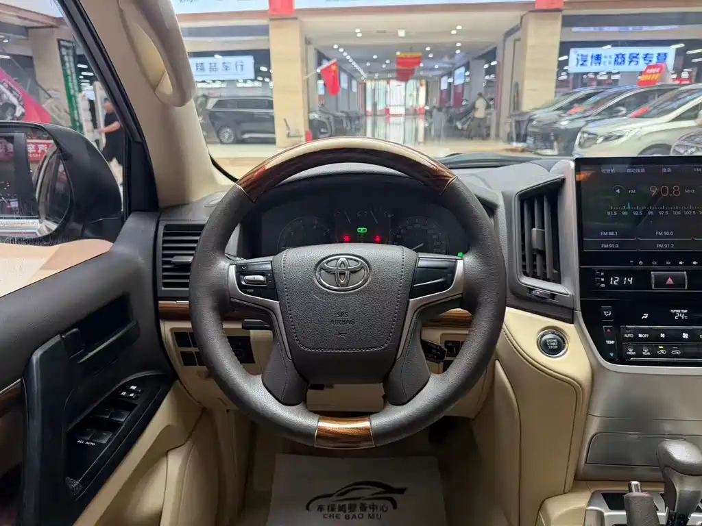 Toyota Land Cruiser — миниатюра 13