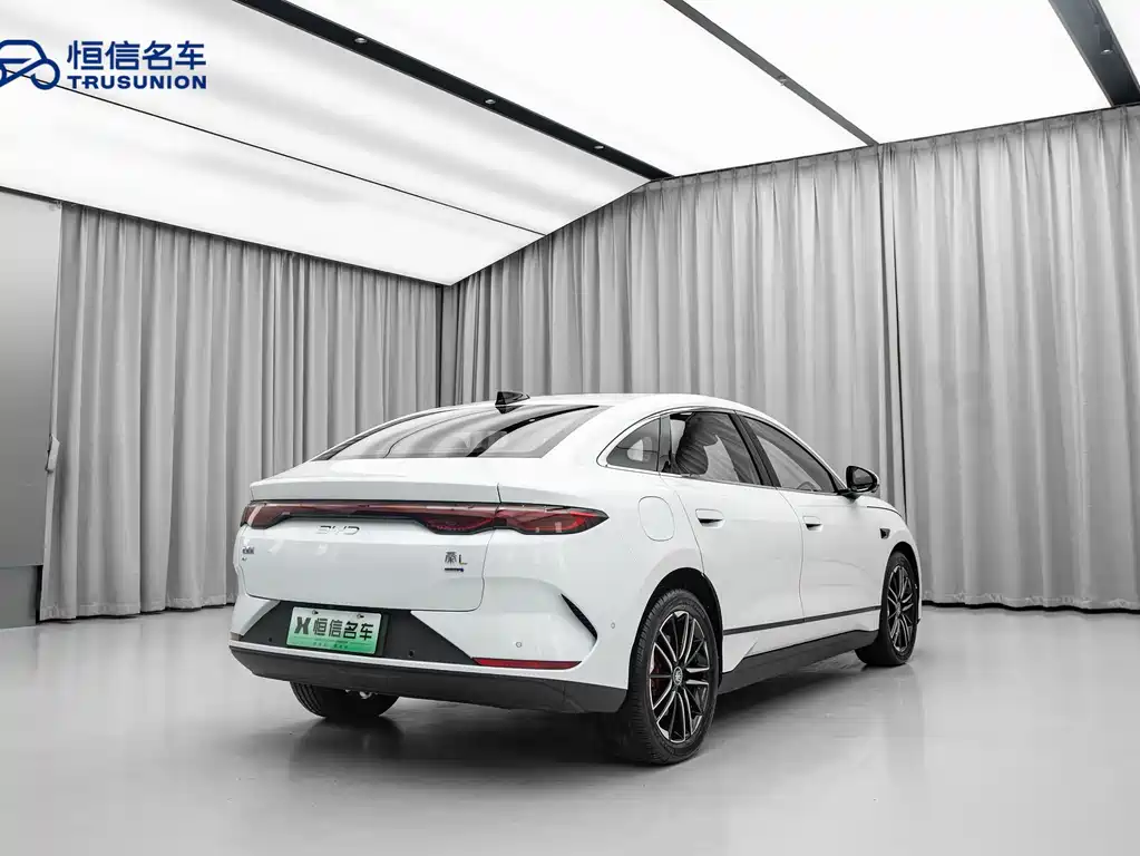 BYD QIN L
