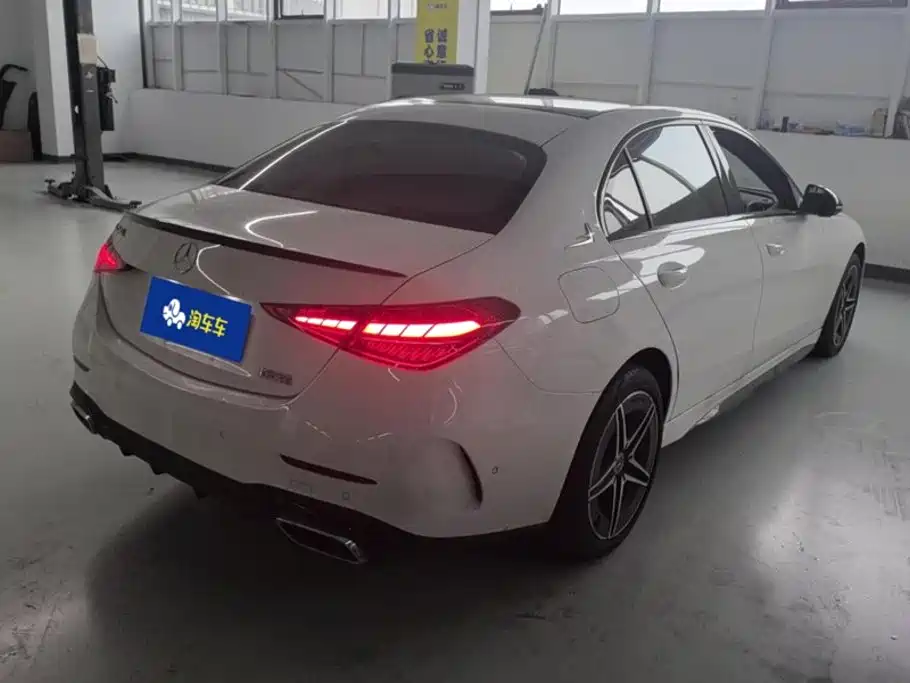 Mercedes-Benz C-Class — миниатюра 3